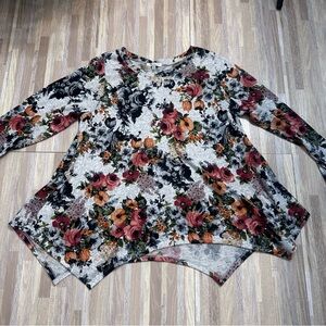 Floral Long Sleeve Women's Top with Shark-bite Hem Plus Size 2x